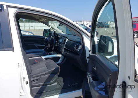 2017 Nissan Titan Sv z USA, uszkodzony, nr VIN 1N6AA1E67HN527372